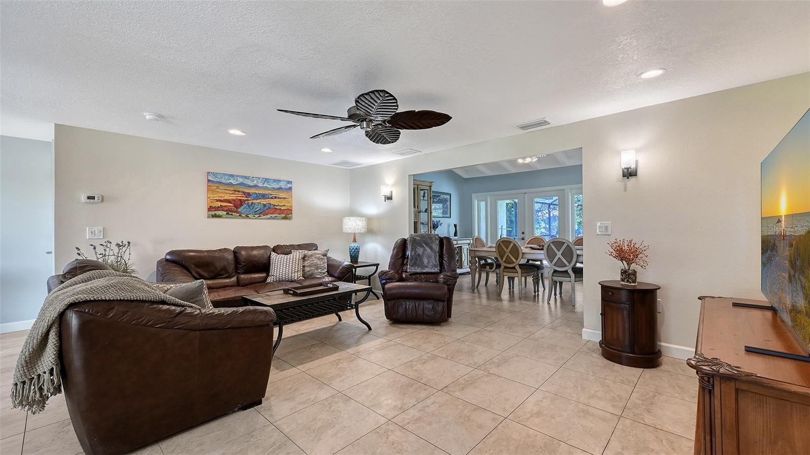 Image 10 of 55 For 407 Bellini Circle