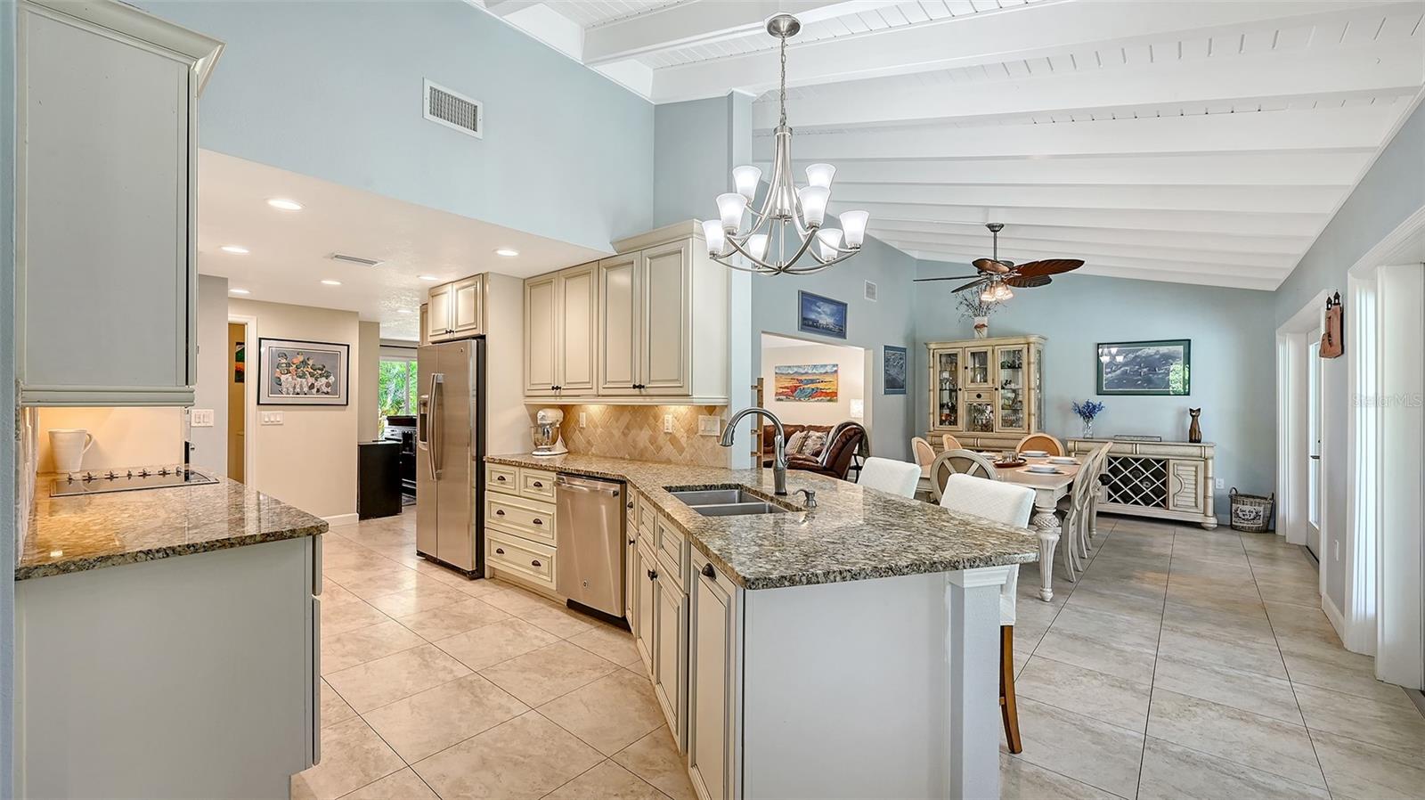 Image 17 of 55 For 407 Bellini Circle