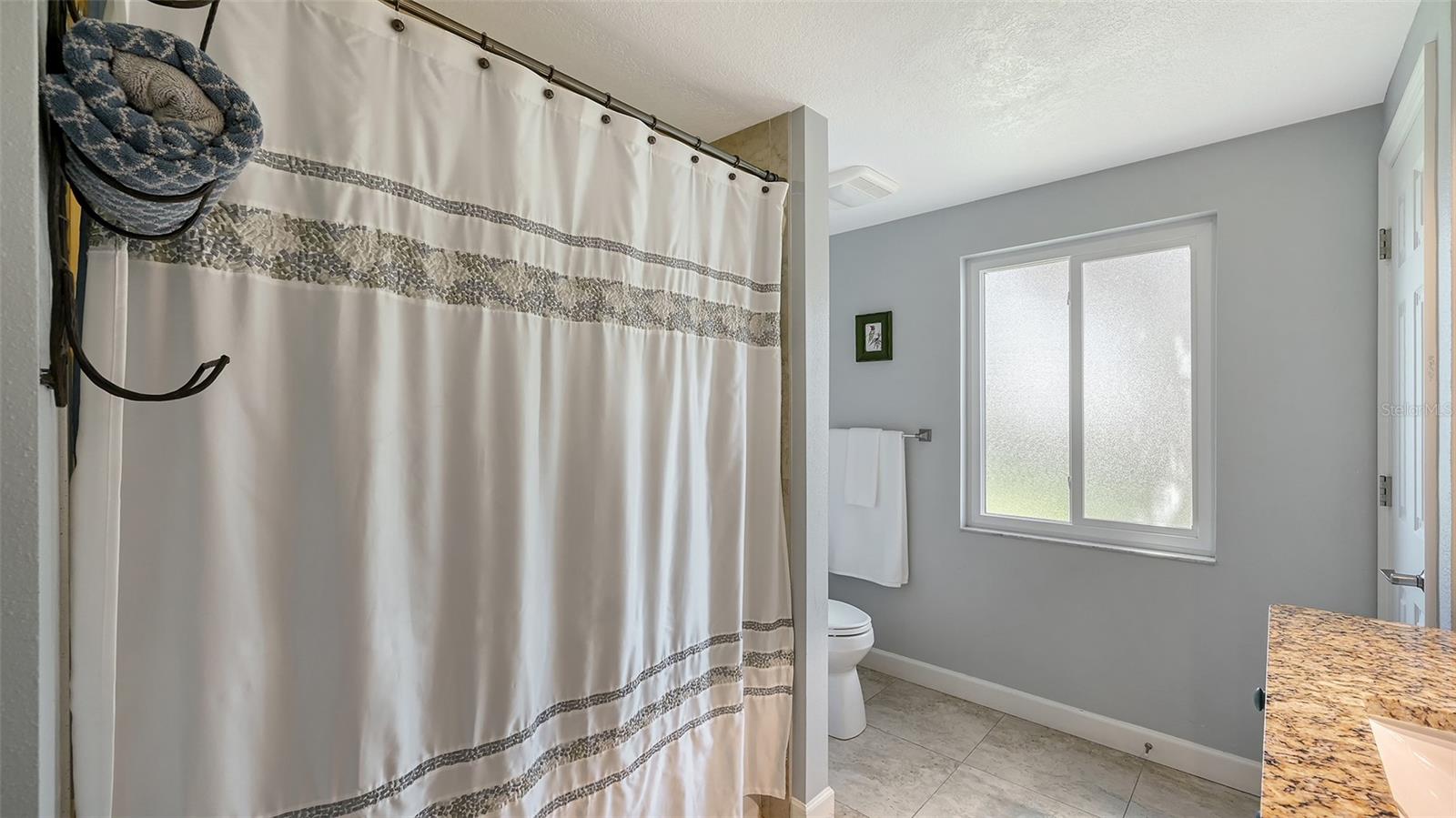 Image 30 of 55 For 407 Bellini Circle