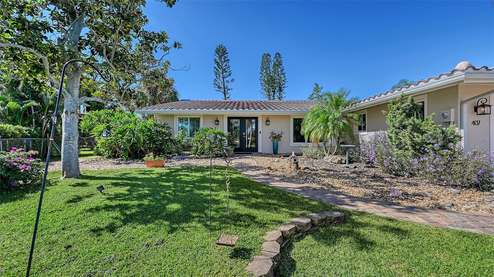 Image 4 of 55 For 407 Bellini Circle