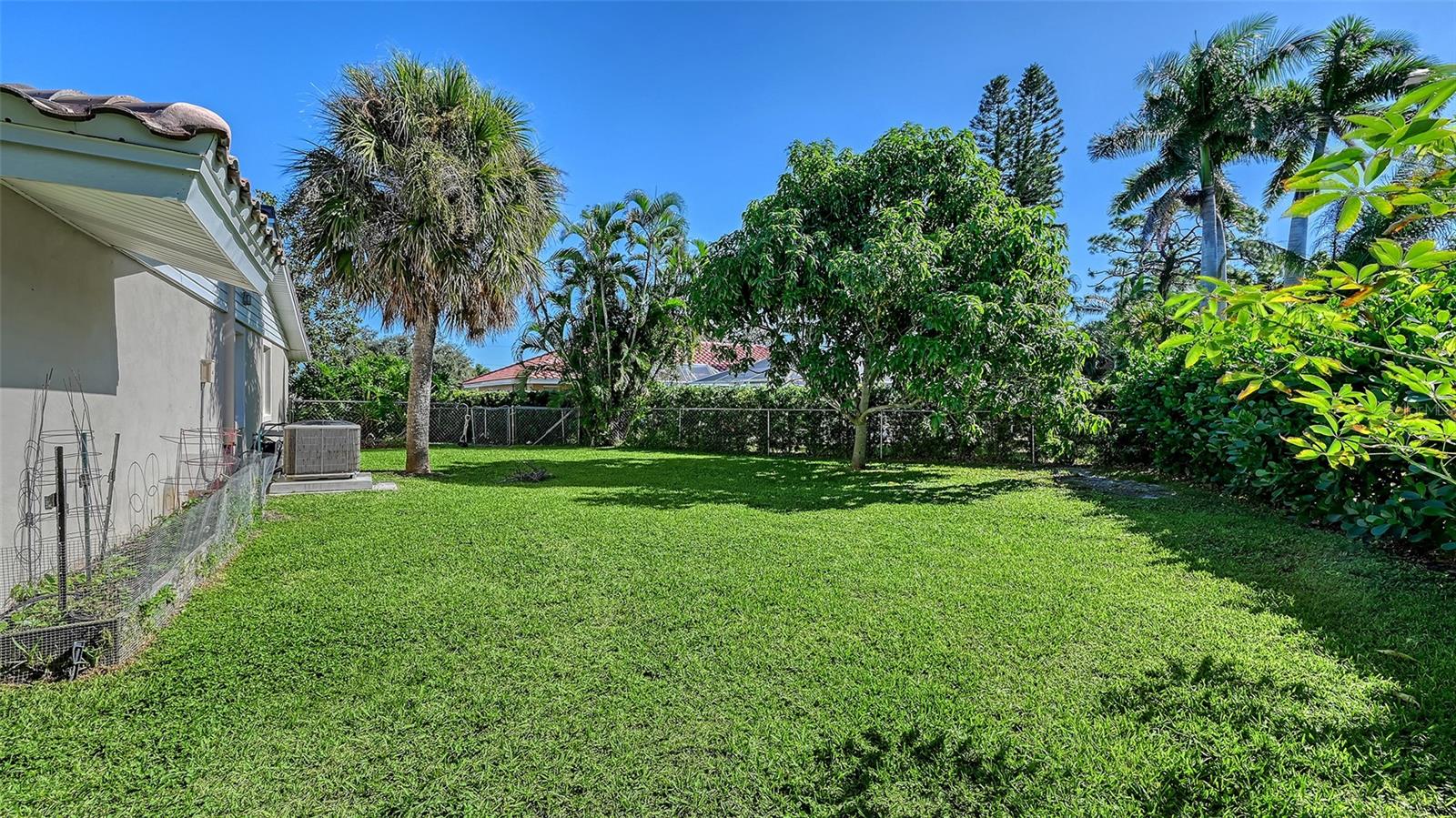 Image 43 of 55 For 407 Bellini Circle