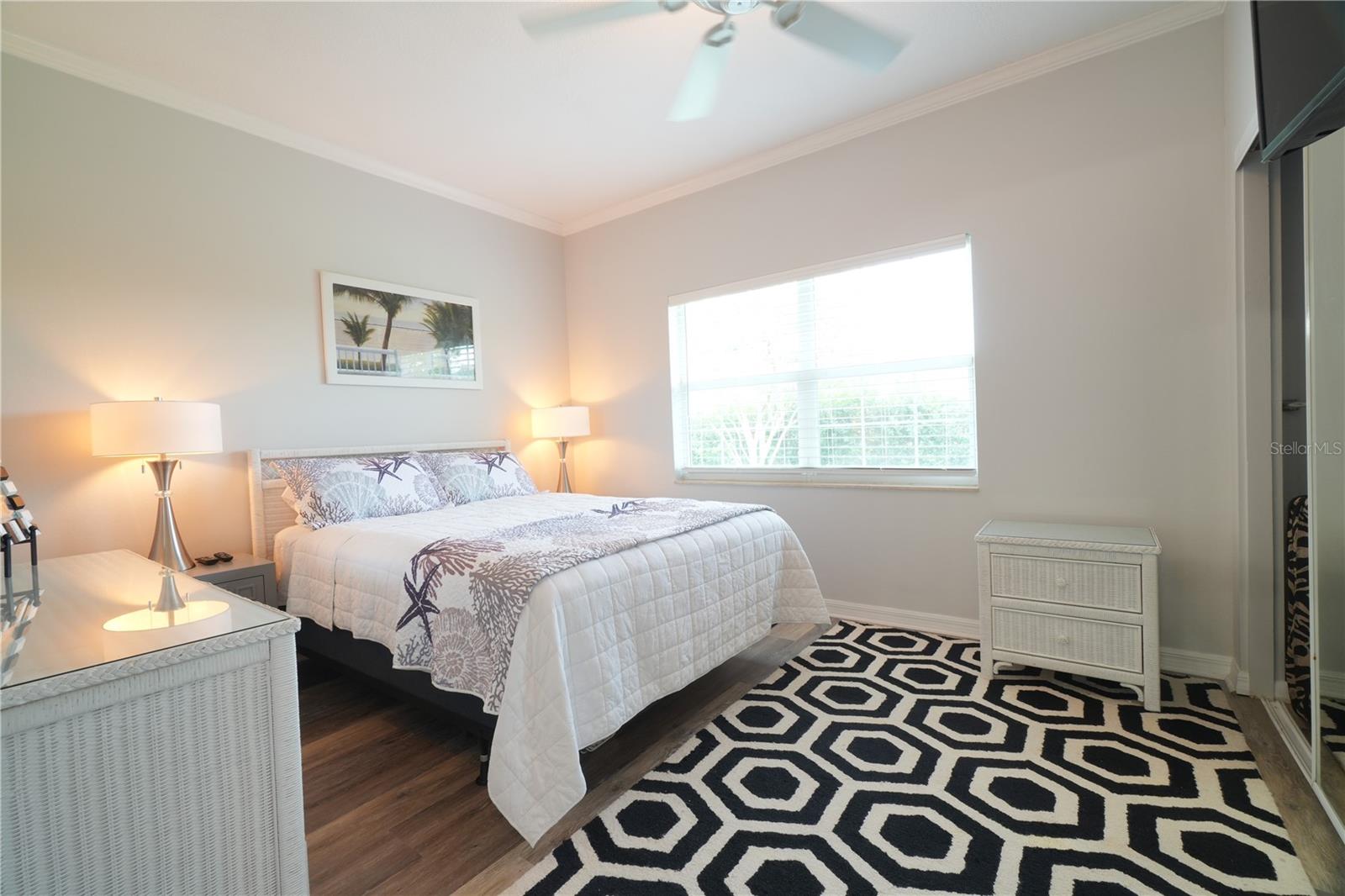 Image 19 of 48 For 11597 Dallas Drive S