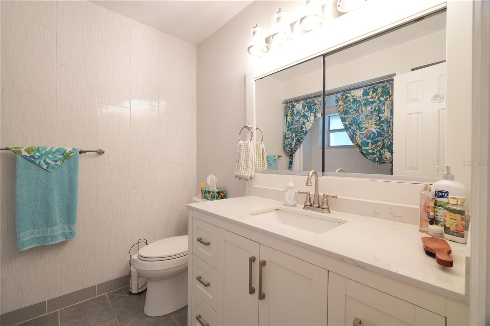 Image 43 of 48 For 11597 Dallas Drive S