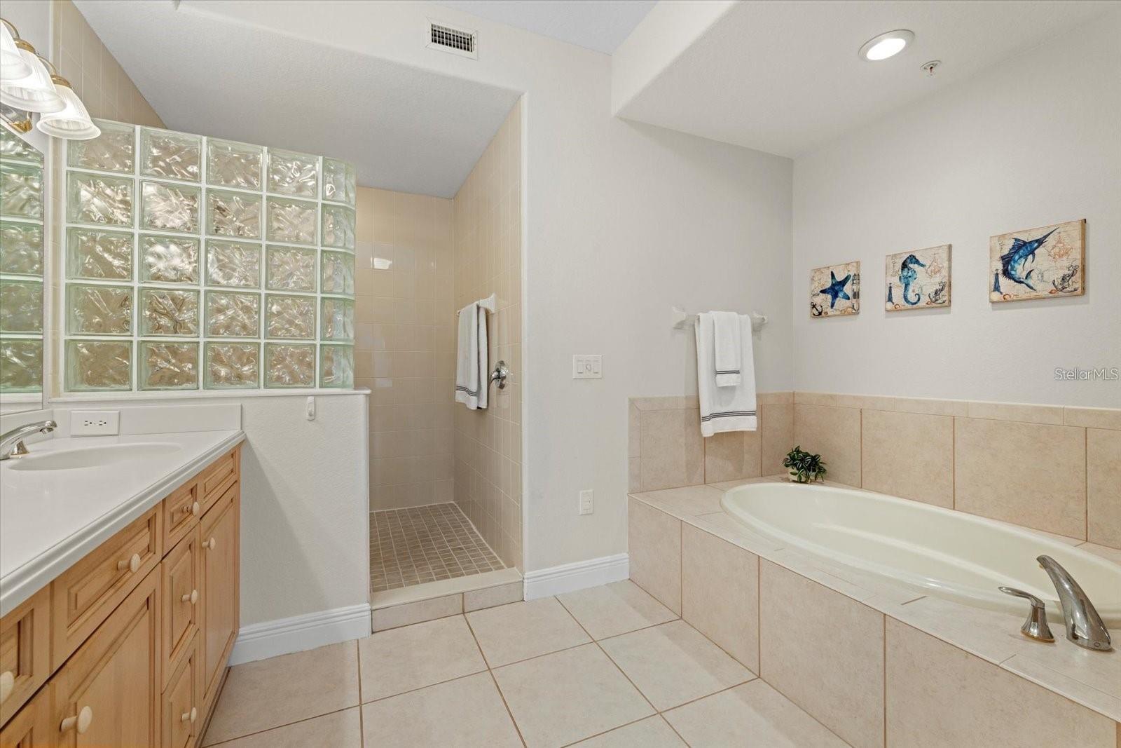 Image 10 of 20 For 147 Tampa Avenue E 702