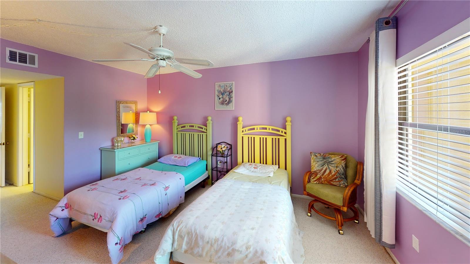 Image 11 of 24 For 305 30th Avenue W A308