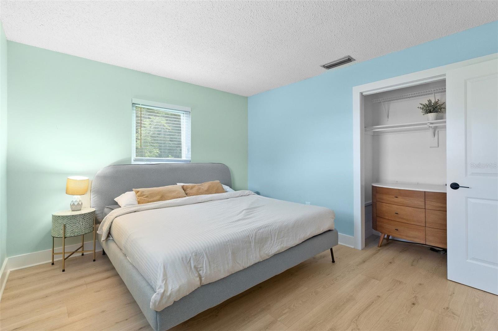 Image 13 of 36 For 4850 Neptune Road