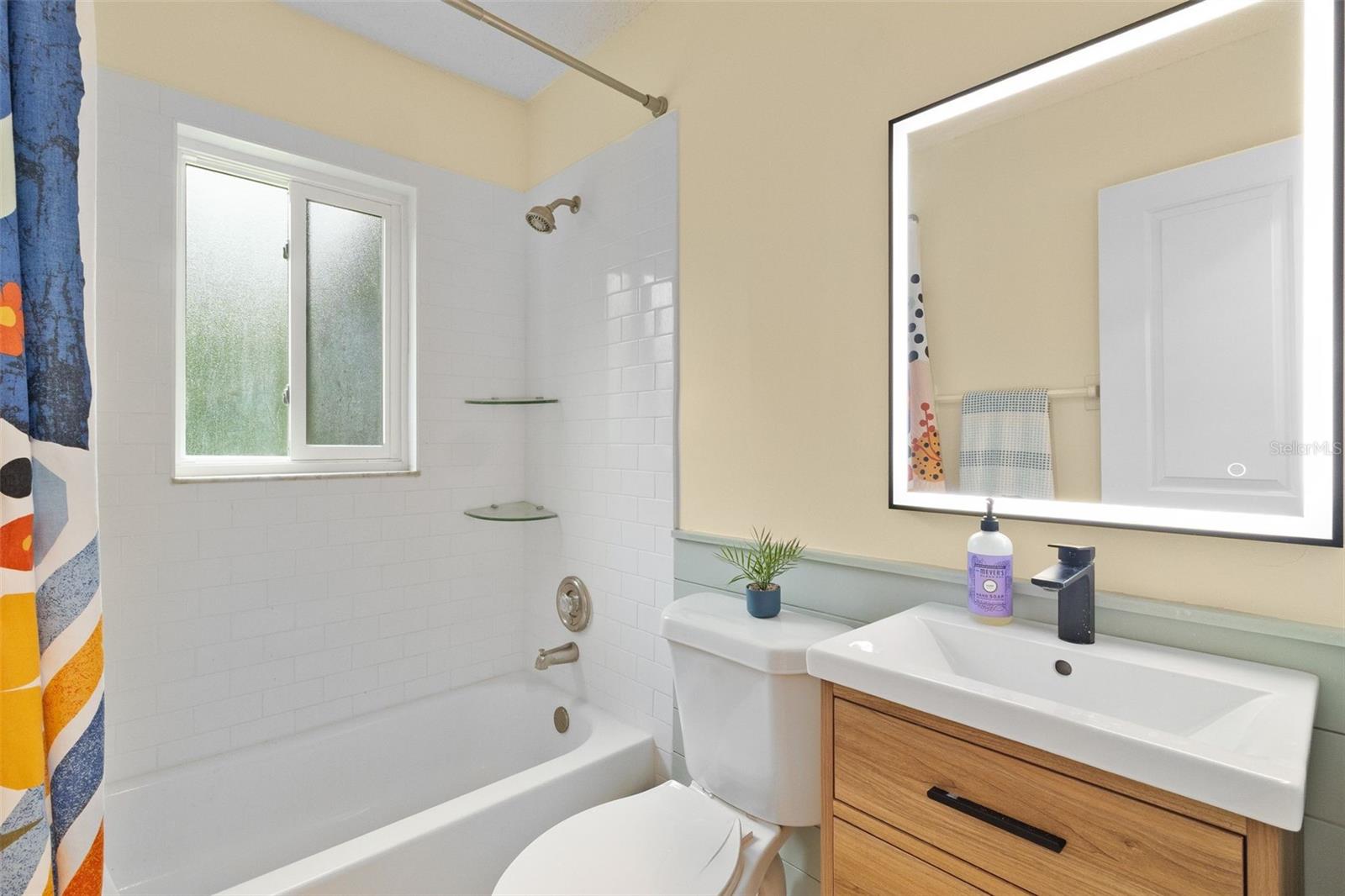 Image 18 of 36 For 4850 Neptune Road