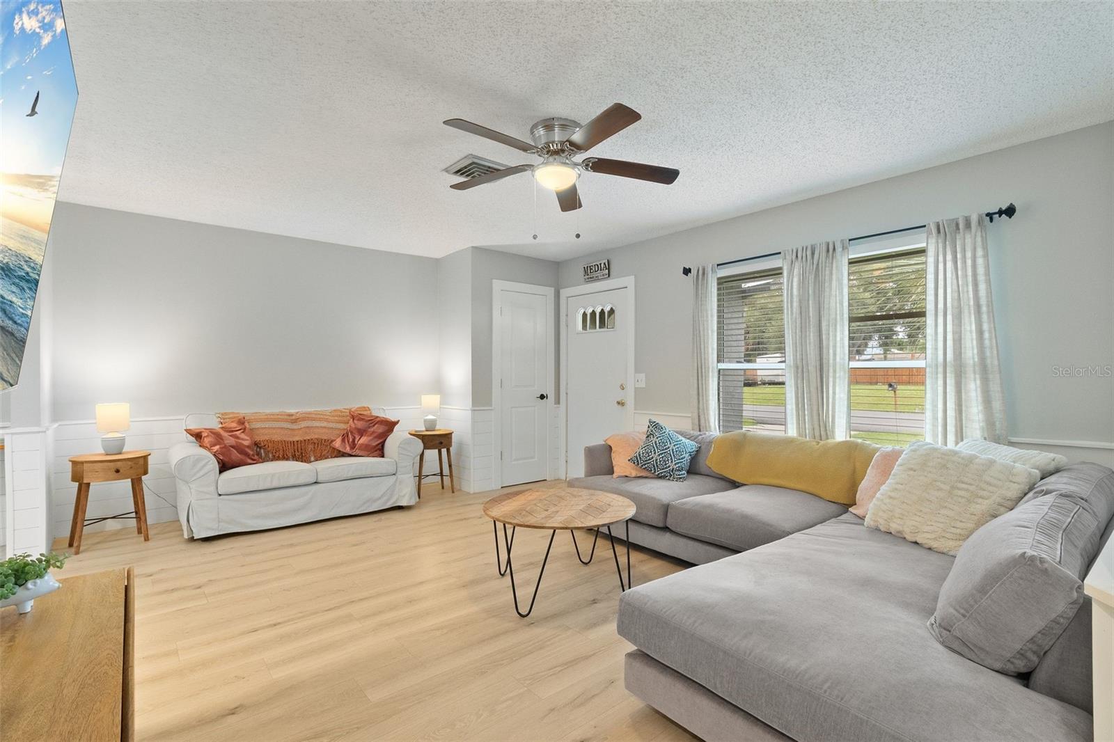 Image 7 of 36 For 4850 Neptune Road