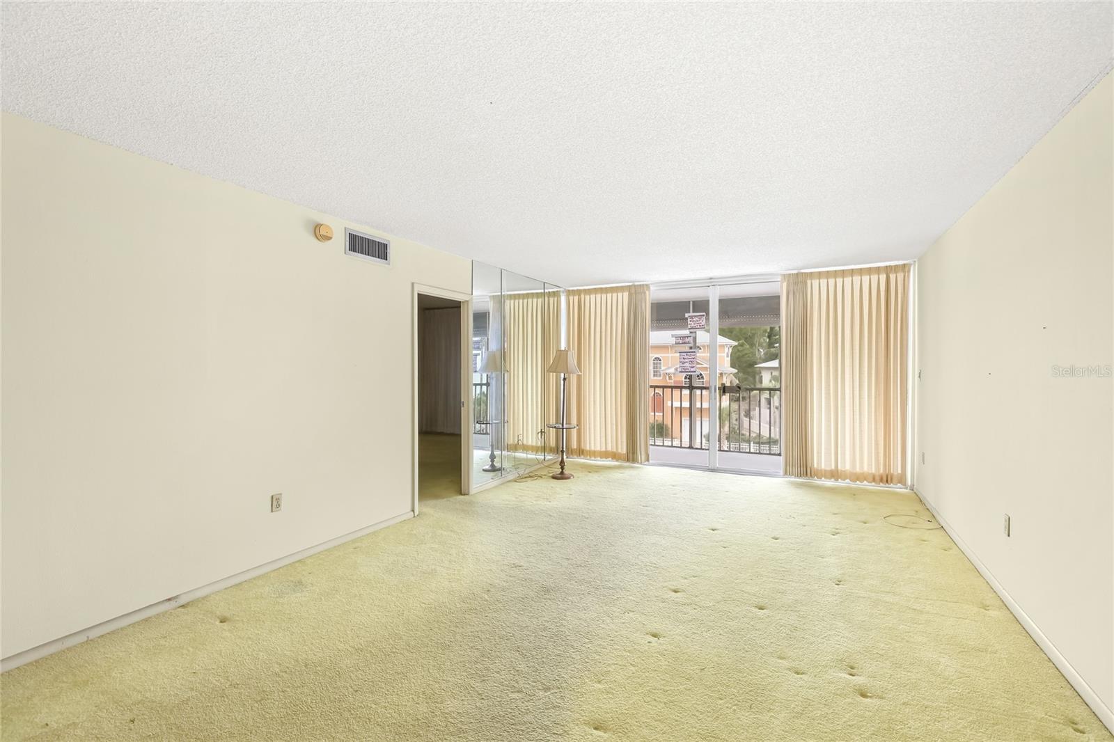Image 11 of 27 For 5200 Gulf Drive 208