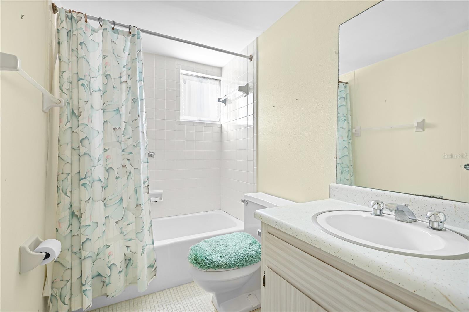 Image 13 of 27 For 5200 Gulf Drive 208