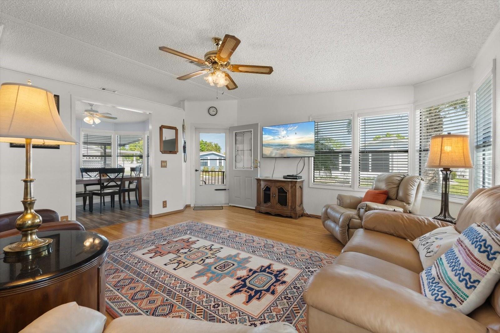 Image 3 of 34 For 5707 45th Street E 68