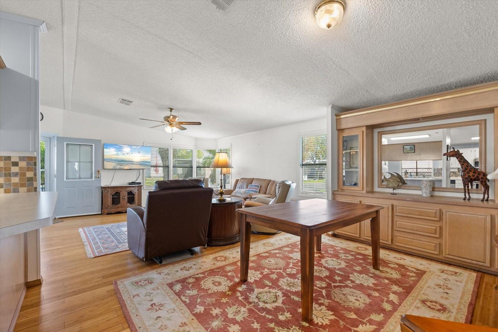 Image 4 of 34 For 5707 45th Street E 68
