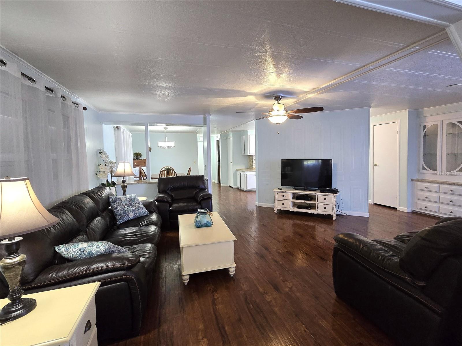 Image 10 of 37 For 6710 36th Avenue E 37