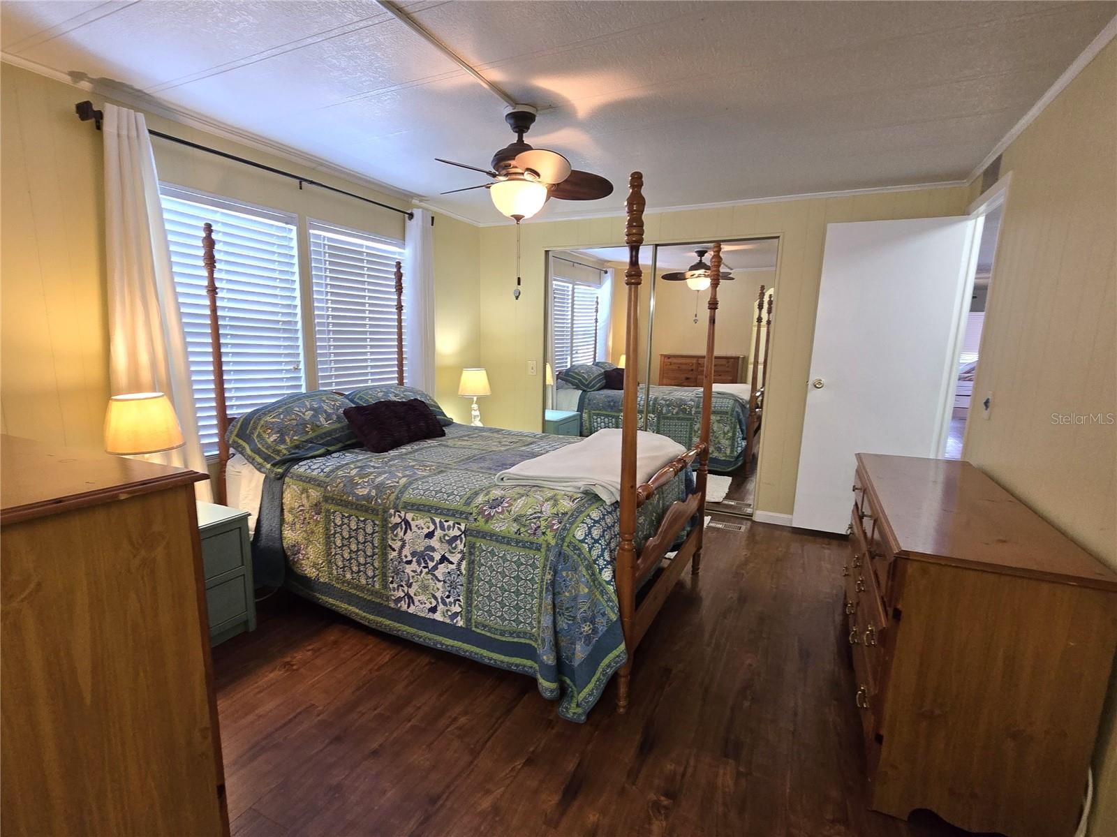Image 14 of 37 For 6710 36th Avenue E 37