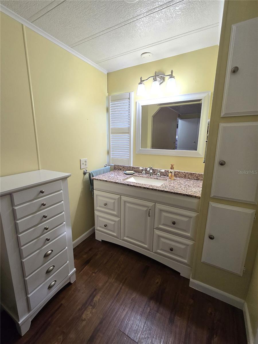 Image 15 of 37 For 6710 36th Avenue E 37