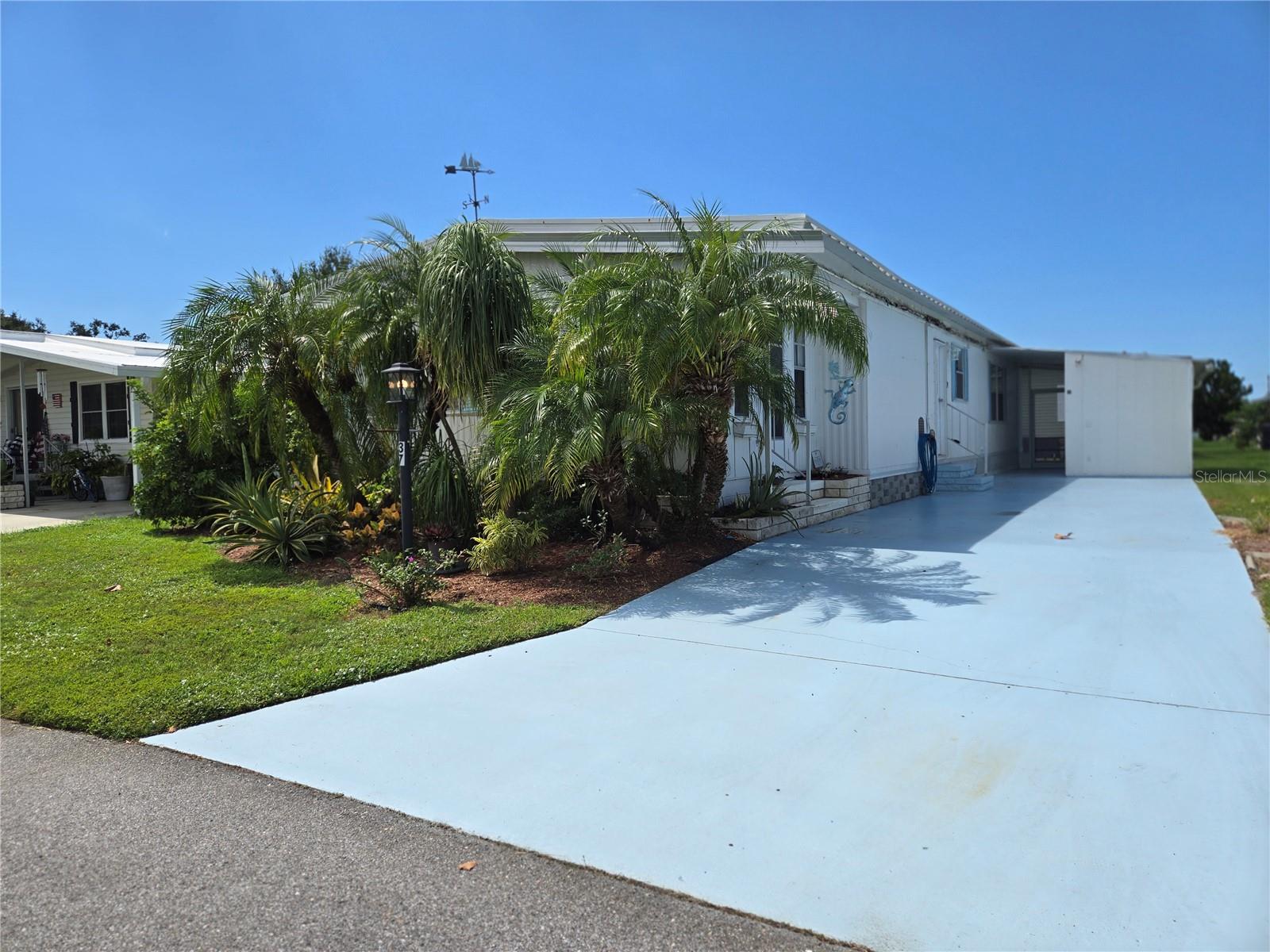 Image 22 of 37 For 6710 36th Avenue E 37