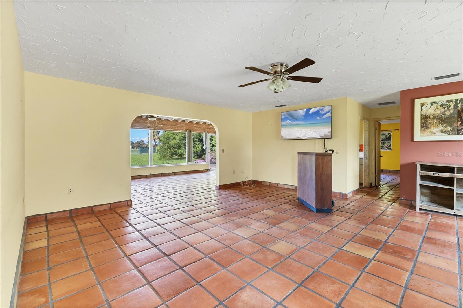 Image 7 of 14 For 4704 18th Avenue W