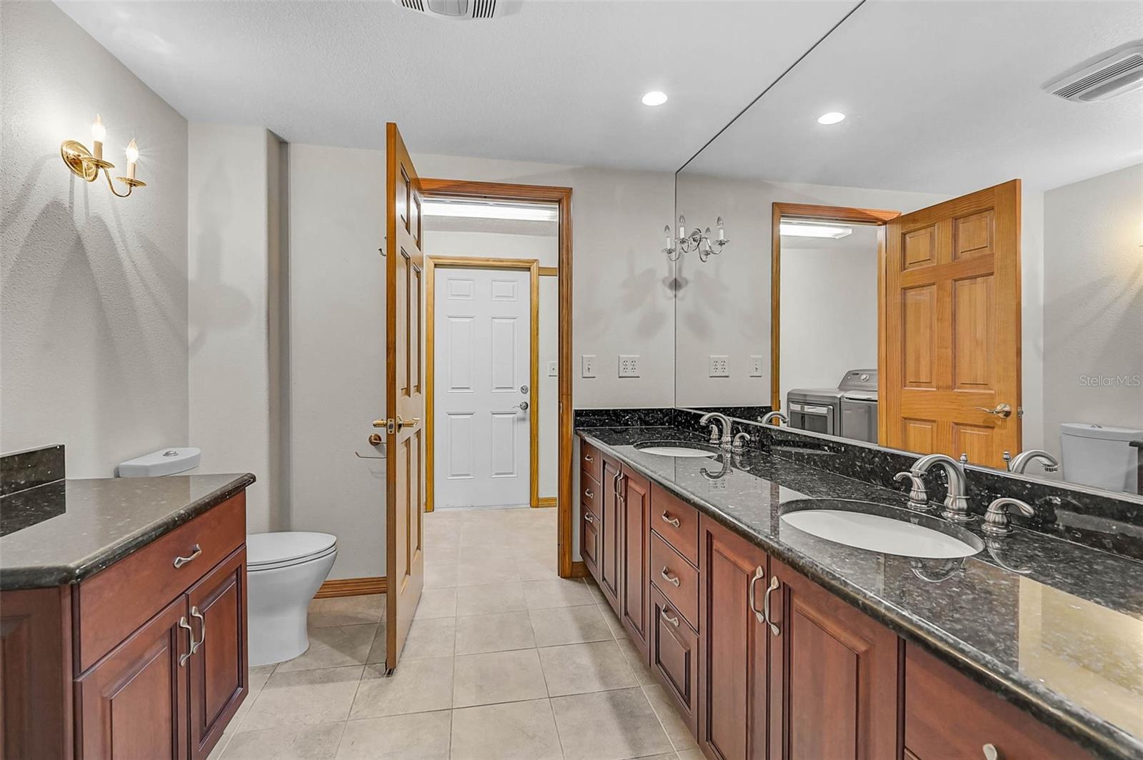 Image 19 of 48 For 1720 Coral Sands Court