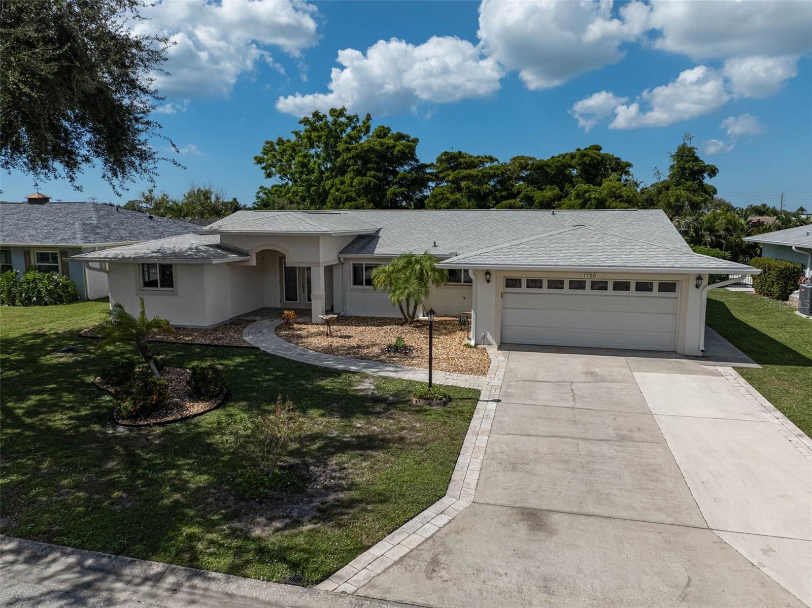 Image 37 of 48 For 1720 Coral Sands Court