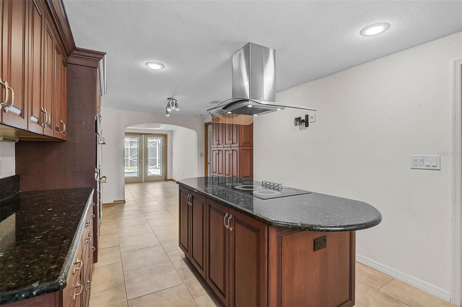 Image 8 of 48 For 1720 Coral Sands Court