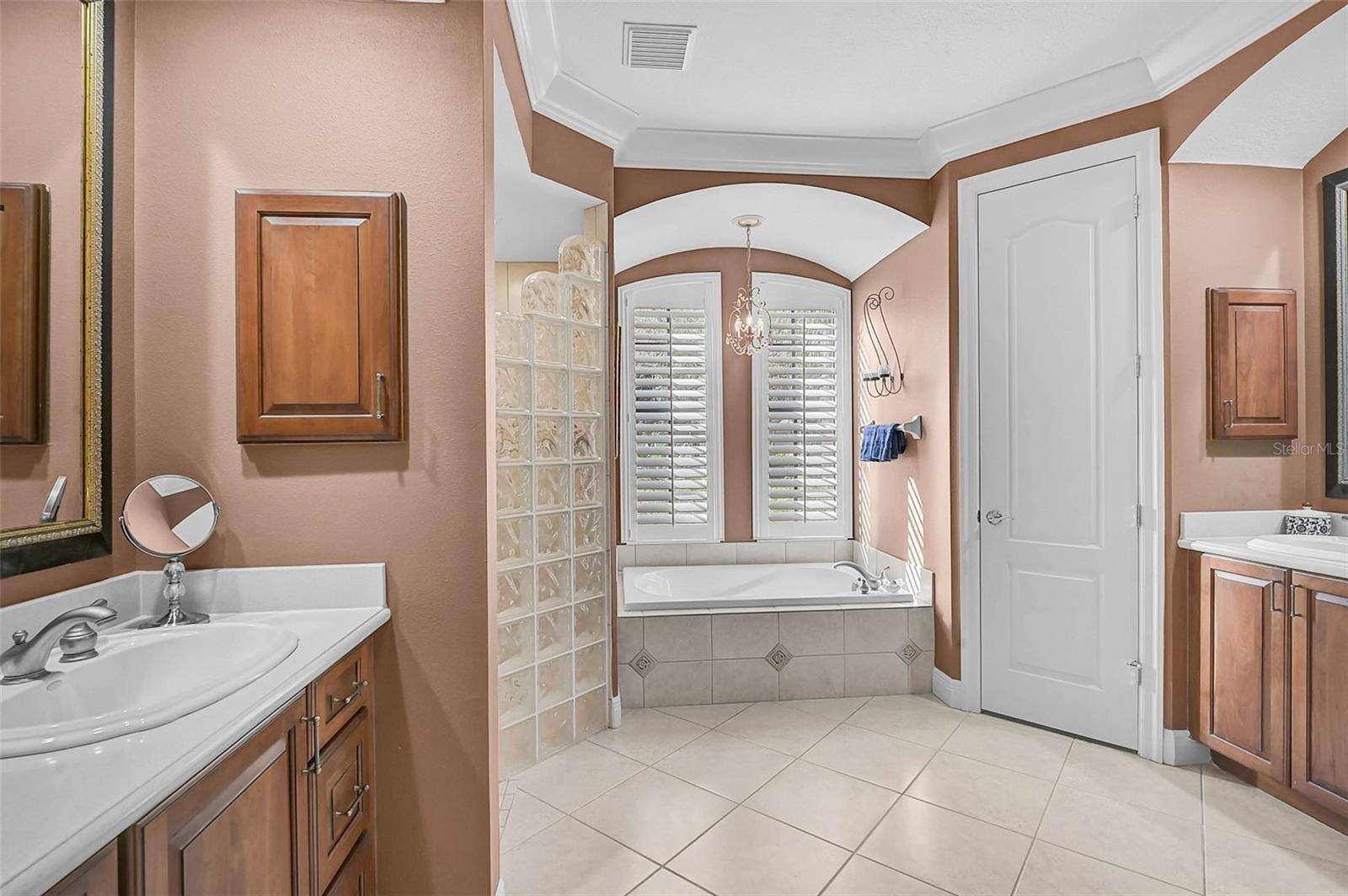 Image 16 of 59 For 11420 Savannah Lakes Drive