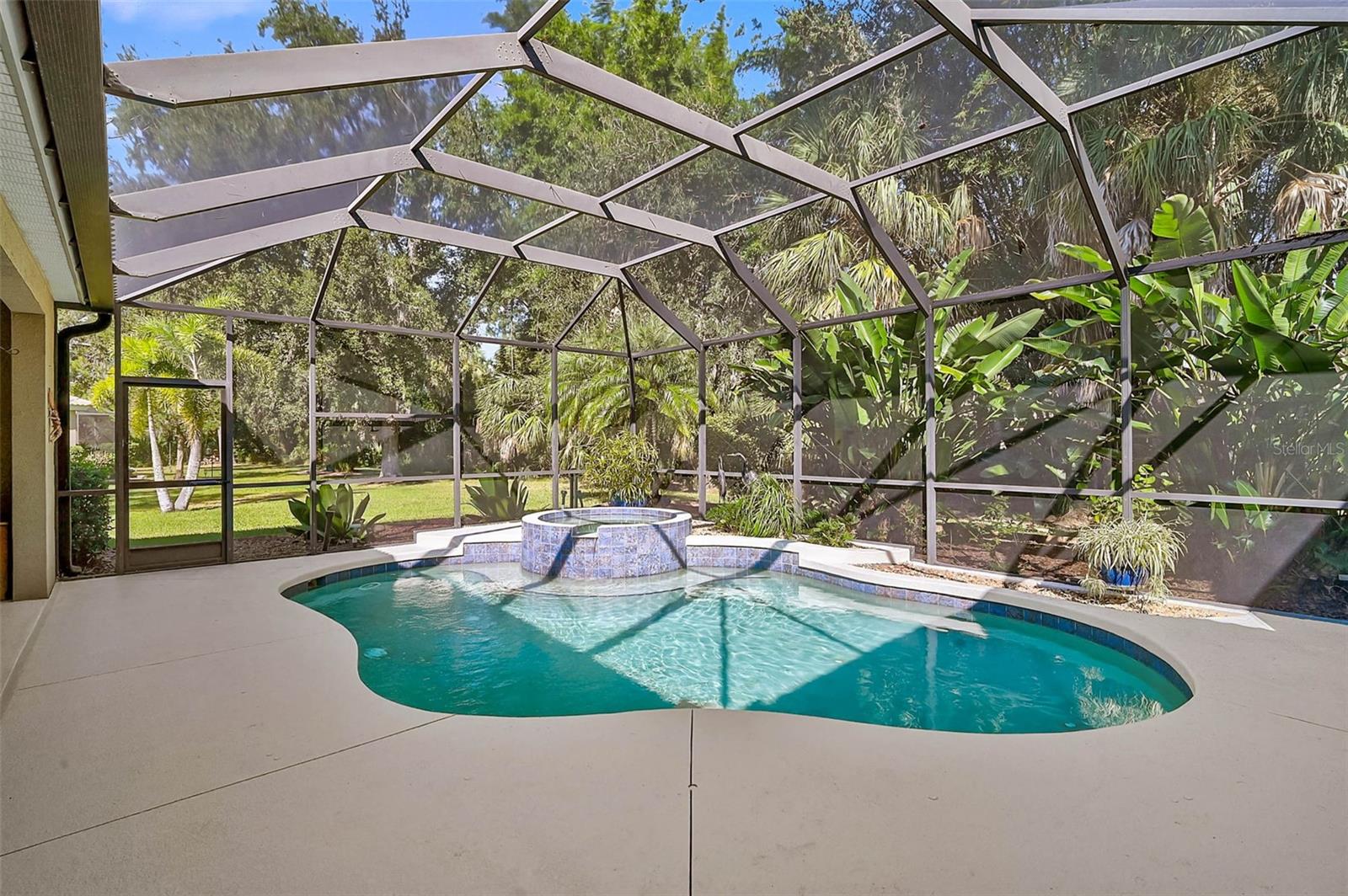 Image 30 of 59 For 11420 Savannah Lakes Drive