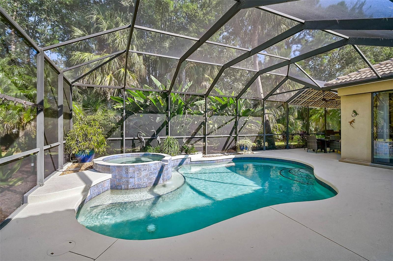 Image 32 of 59 For 11420 Savannah Lakes Drive