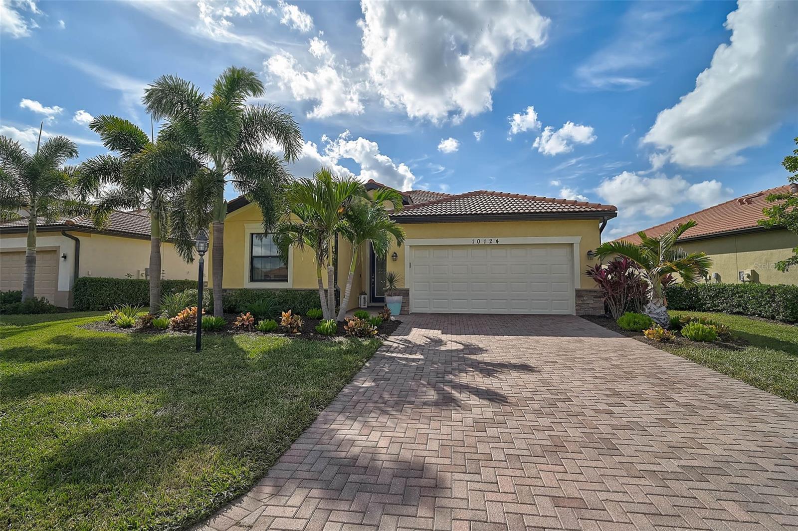 Details for 10124 Marbella Drive, BRADENTON, FL 34211