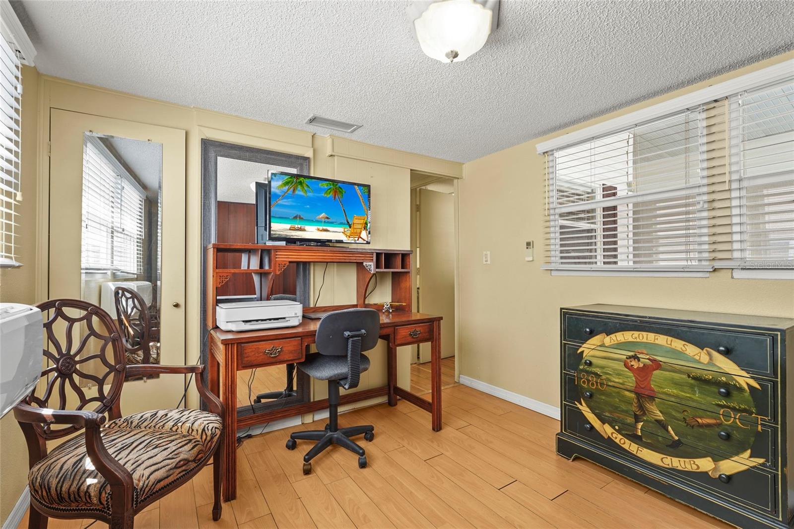 Image 38 of 91 For 33 Starboard Drive