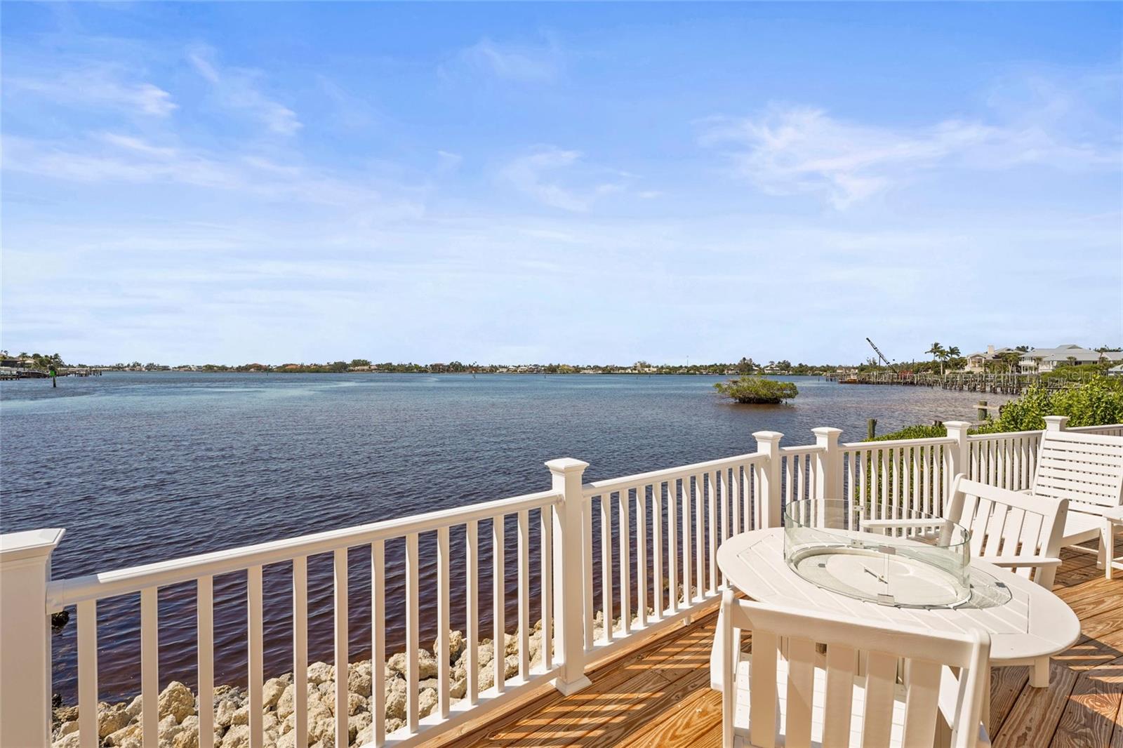 Image 47 of 91 For 33 Starboard Drive