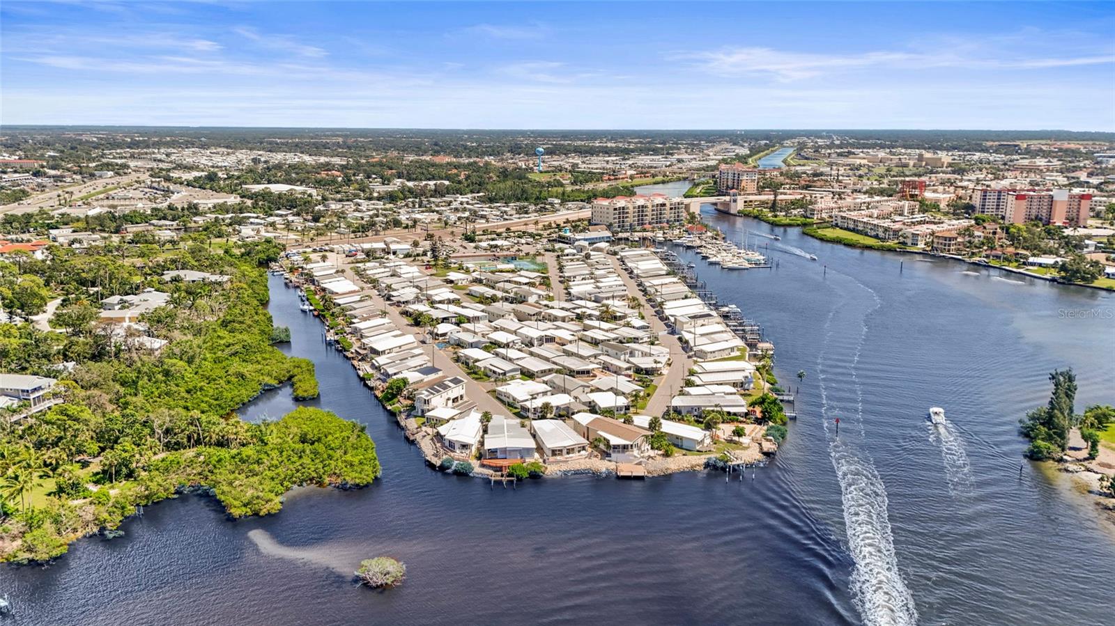 Image 53 of 91 For 33 Starboard Drive