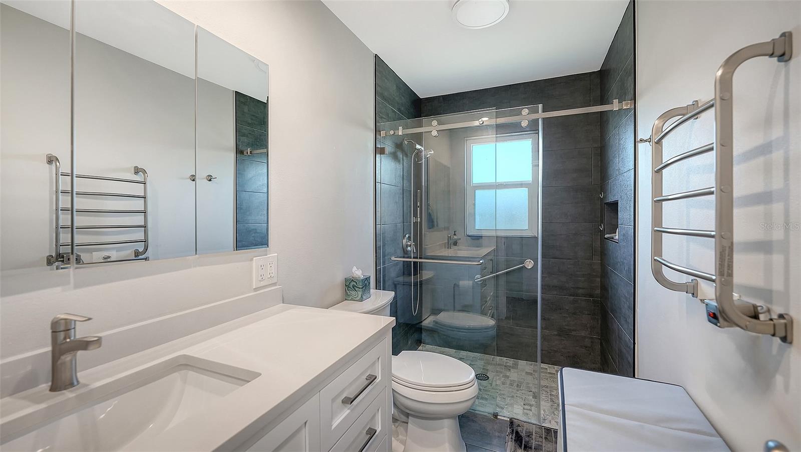 Image 25 of 54 For 3507 Pinecrest Street