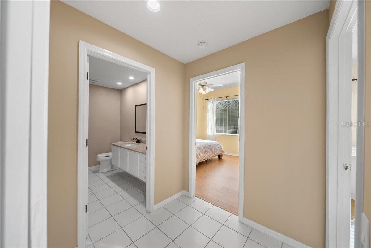 Image 15 of 49 For 4321 Presidential Avenue Circle E