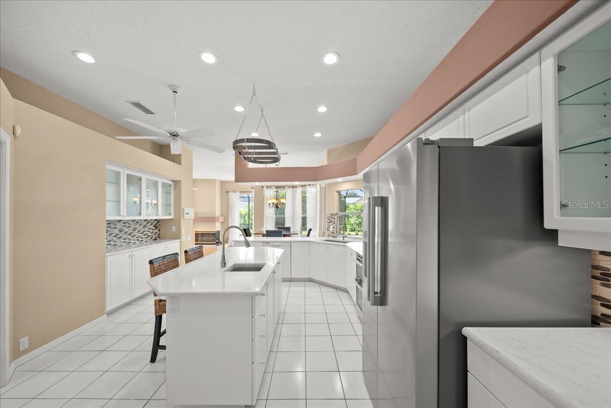 Image 6 of 49 For 4321 Presidential Avenue Circle E