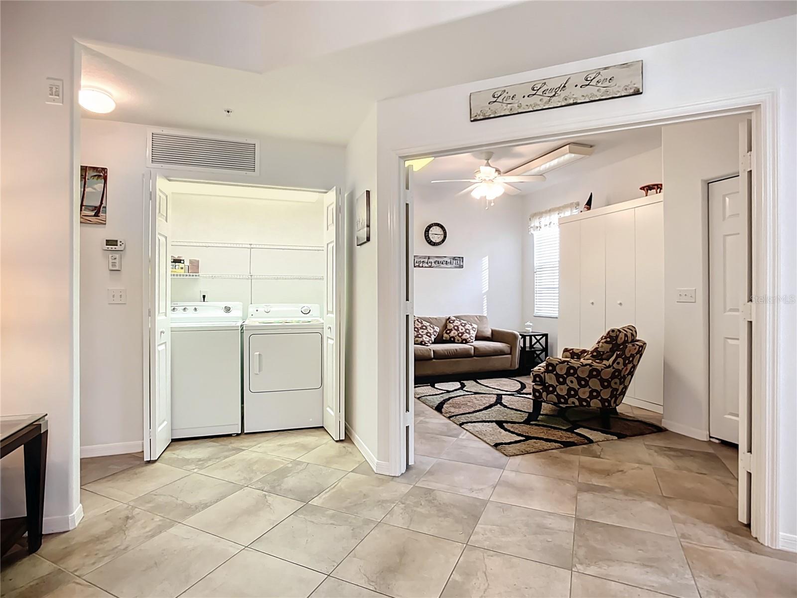 Image 21 of 51 For 8330 Glenrose Way 1610