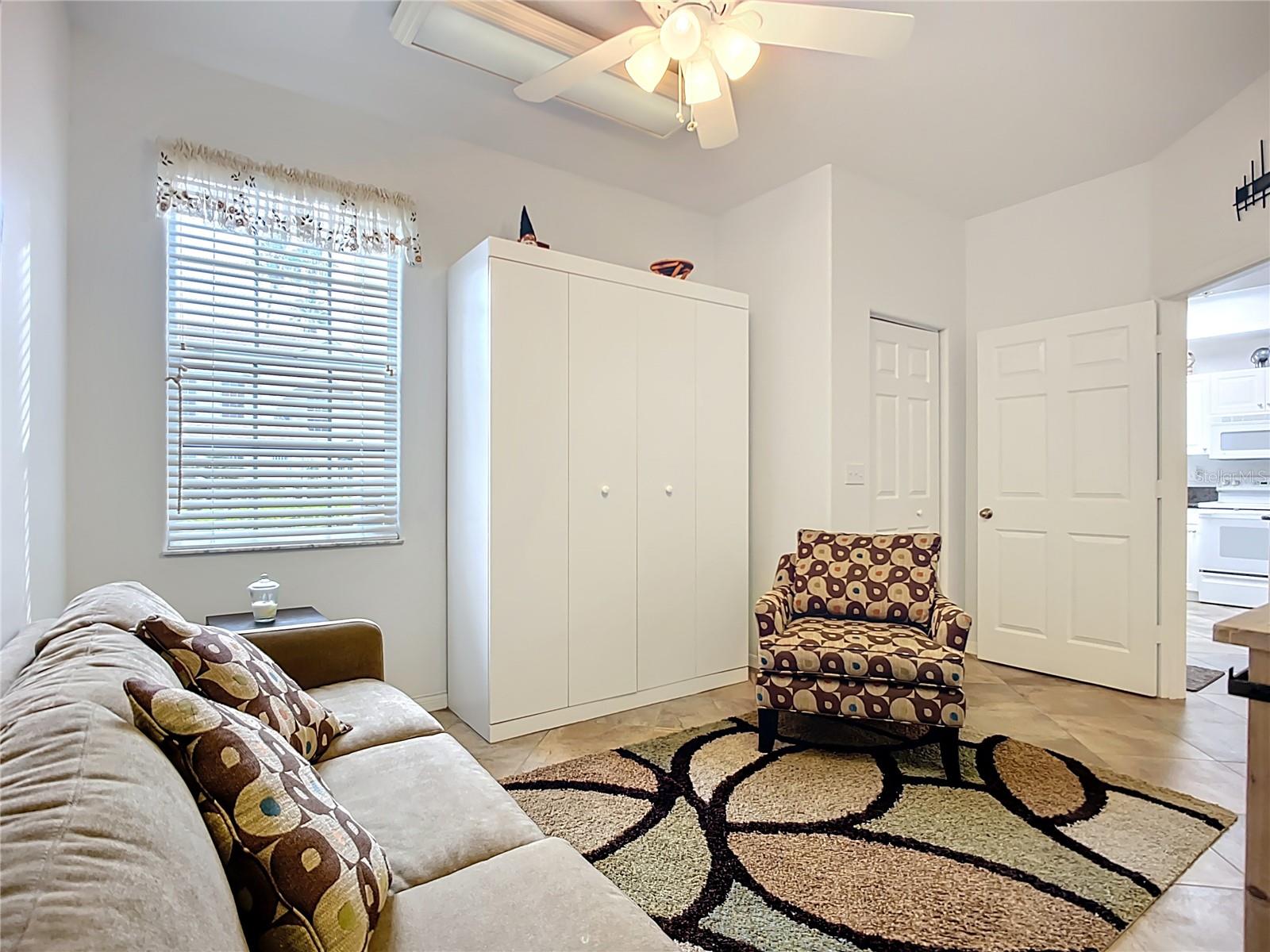 Image 24 of 51 For 8330 Glenrose Way 1610
