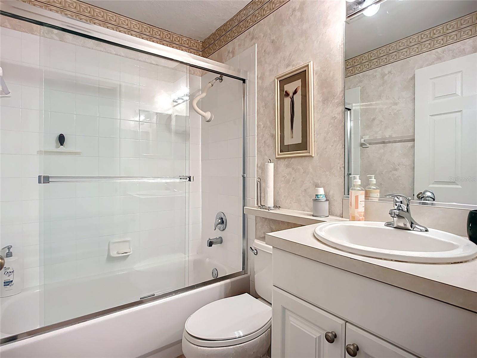 Image 26 of 51 For 8330 Glenrose Way 1610