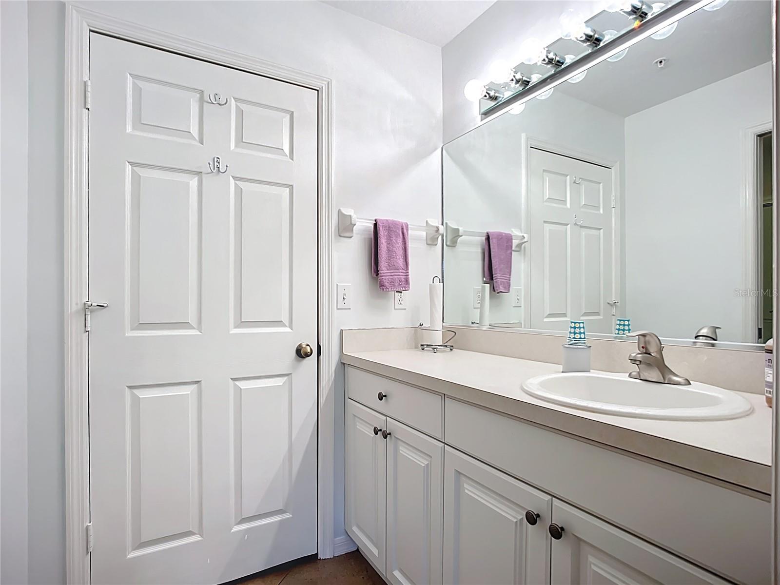 Image 28 of 51 For 8330 Glenrose Way 1610