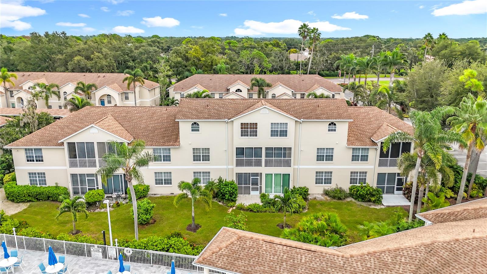 Image 35 of 51 For 8330 Glenrose Way 1610