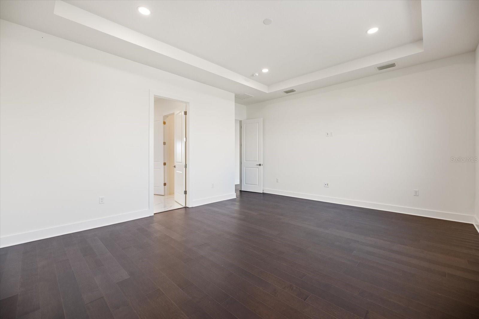 Image 66 of 88 For 2609 Waterfront Circle
