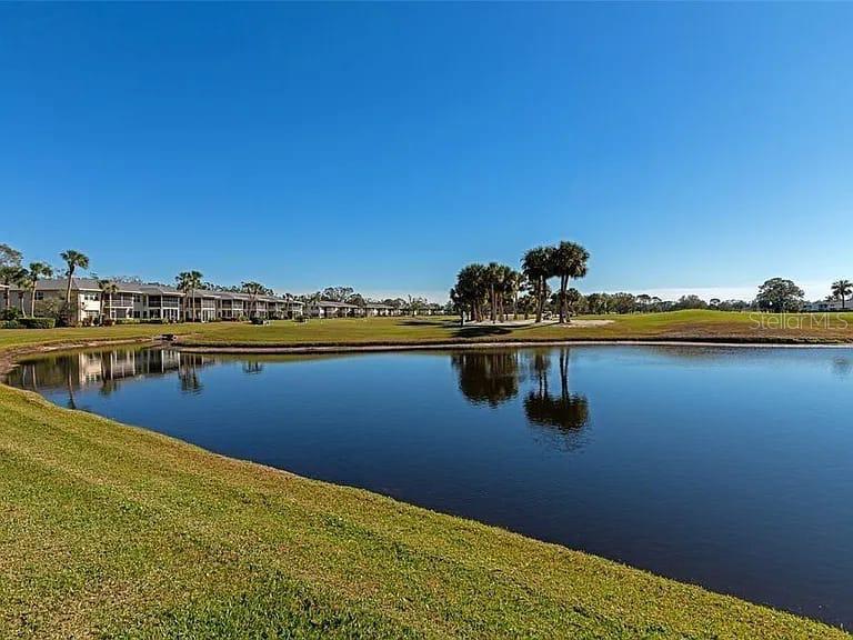 Image 3 of 18 For 6999 Country Club Drive N 124