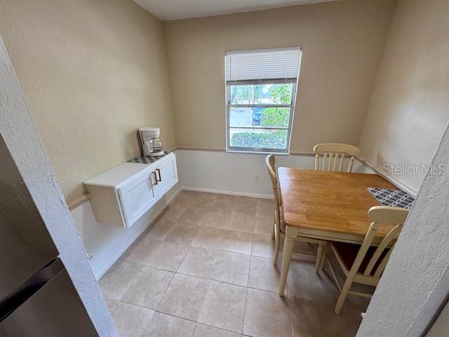 Image 7 of 18 For 6999 Country Club Drive N 124