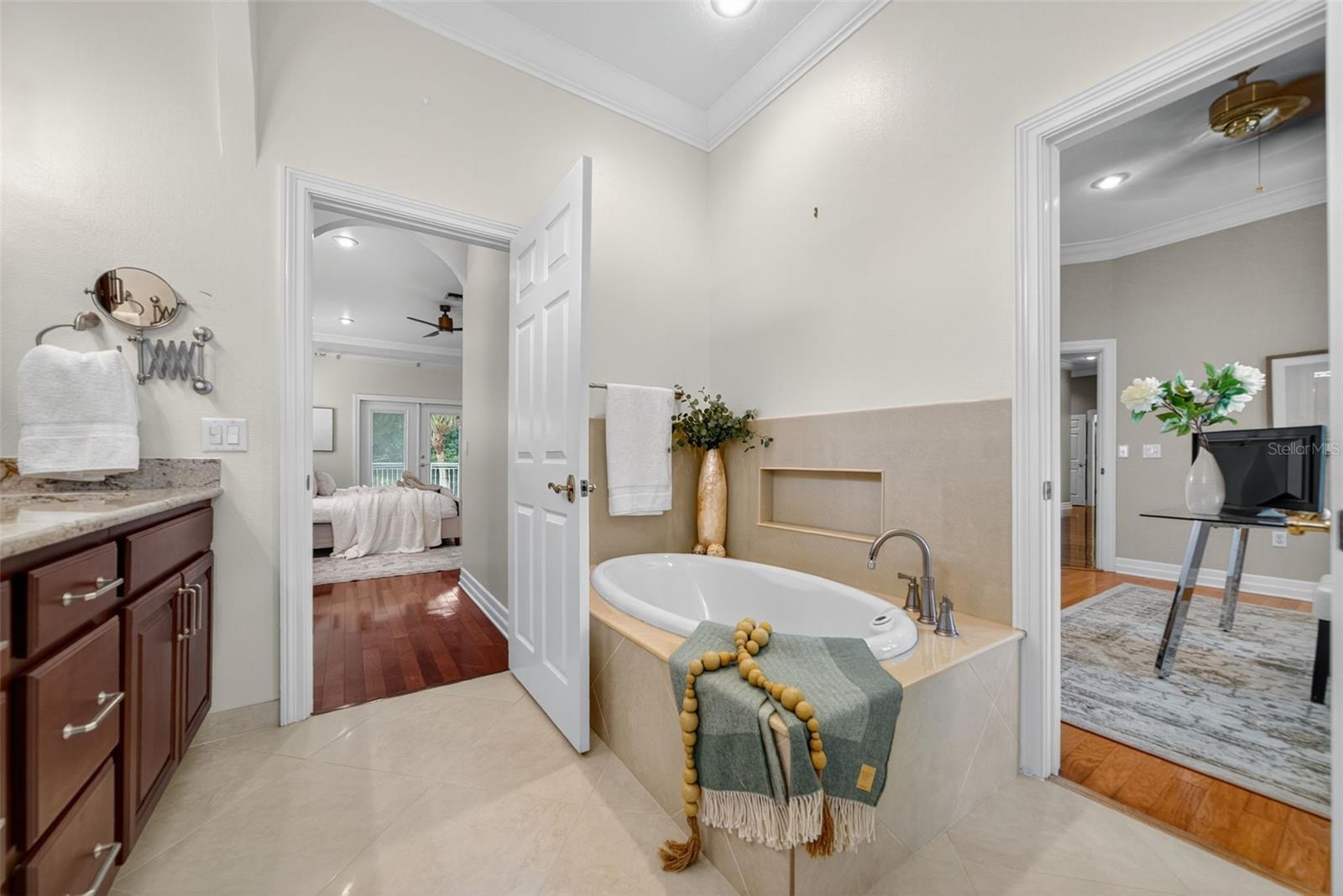 Image 58 of 100 For 508 84th Street Nw