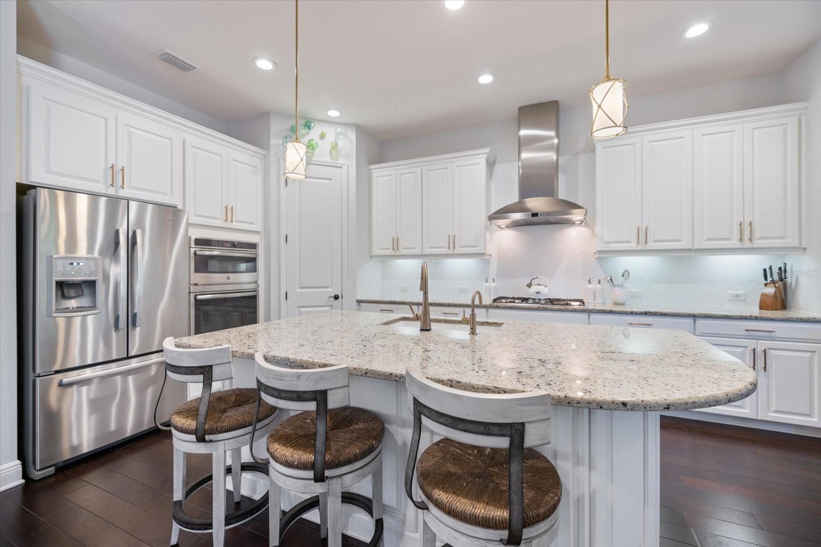 Image 19 of 91 For 26651 Raphis Royale Boulevard