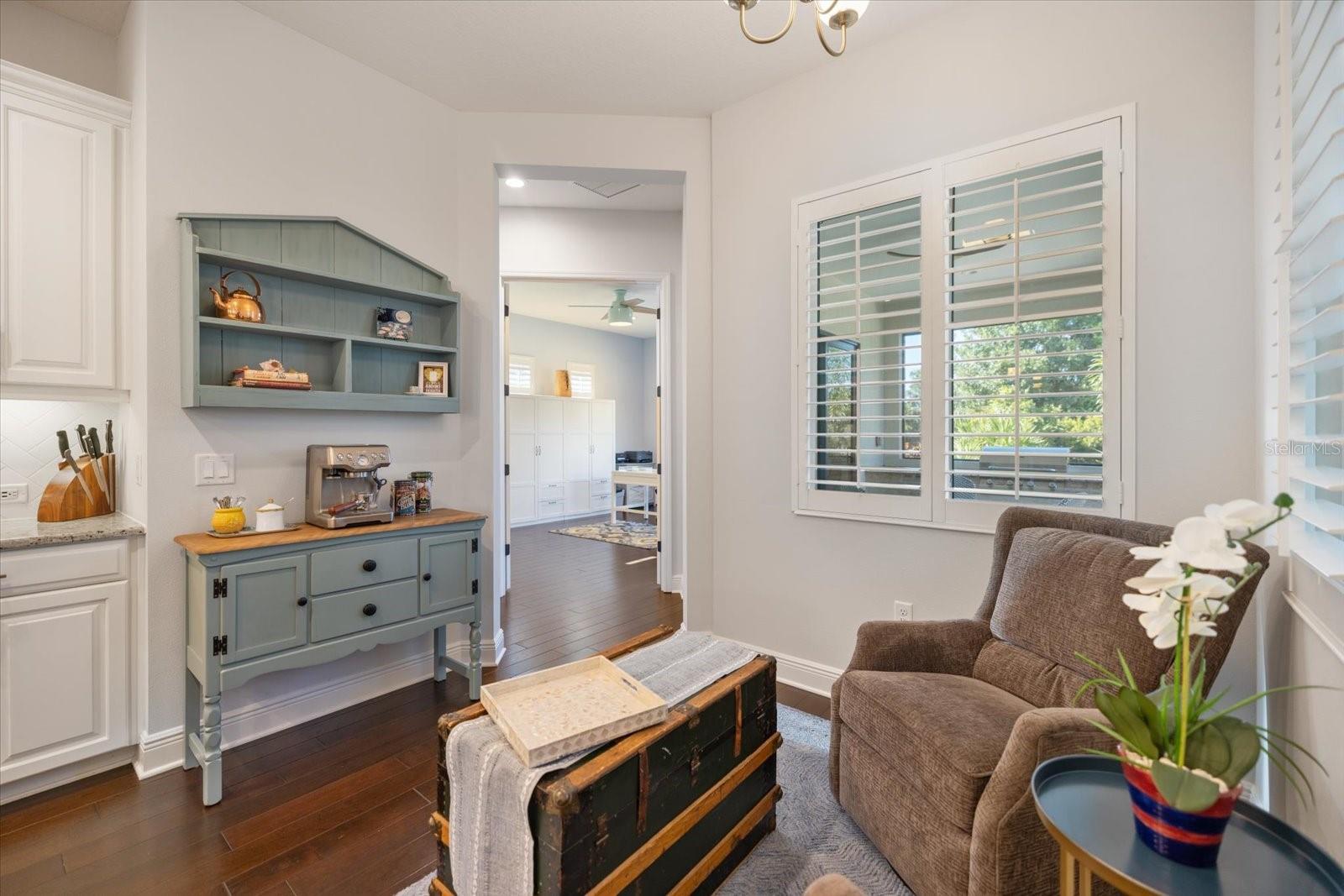 Image 24 of 91 For 26651 Raphis Royale Boulevard