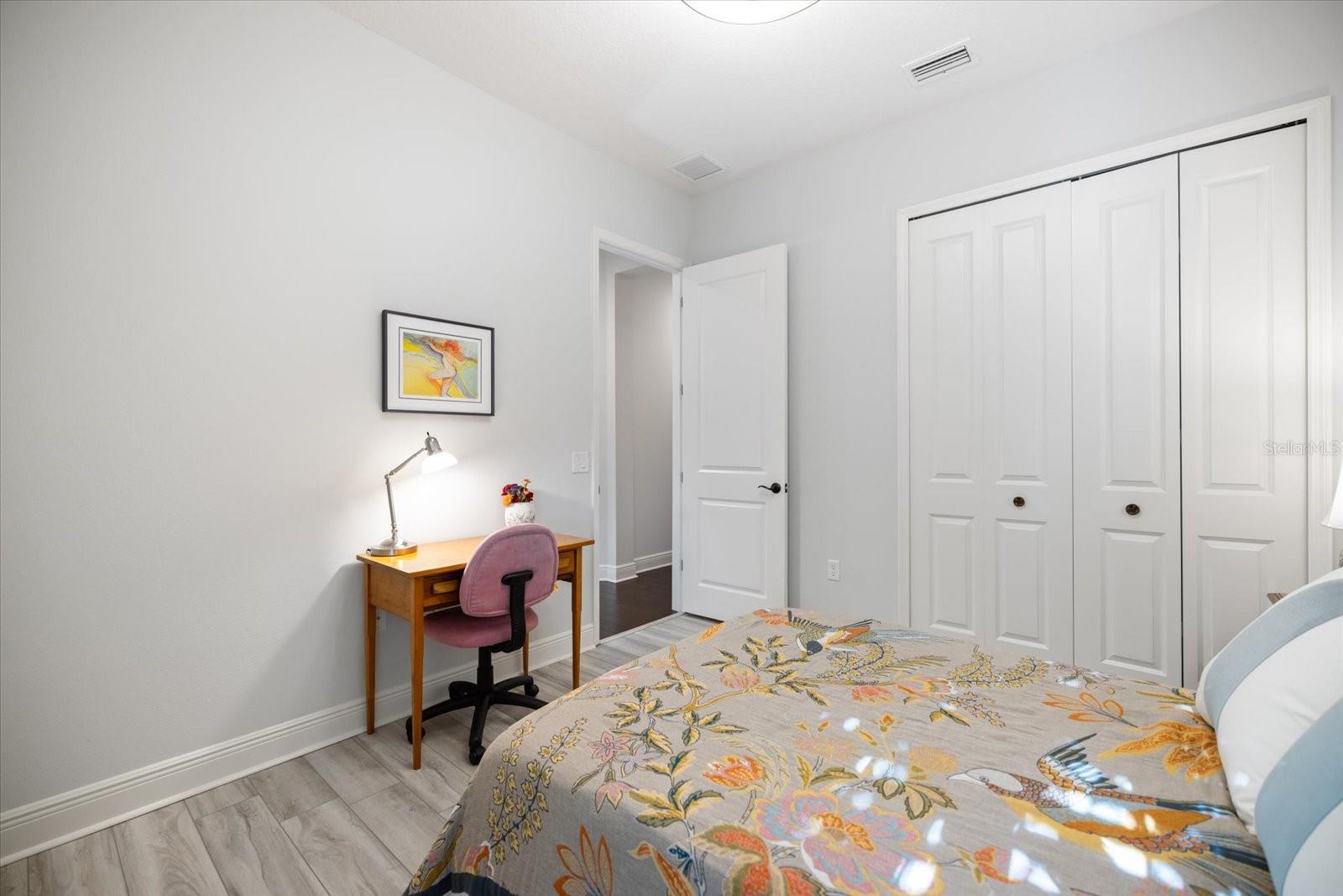 Image 35 of 91 For 26651 Raphis Royale Boulevard