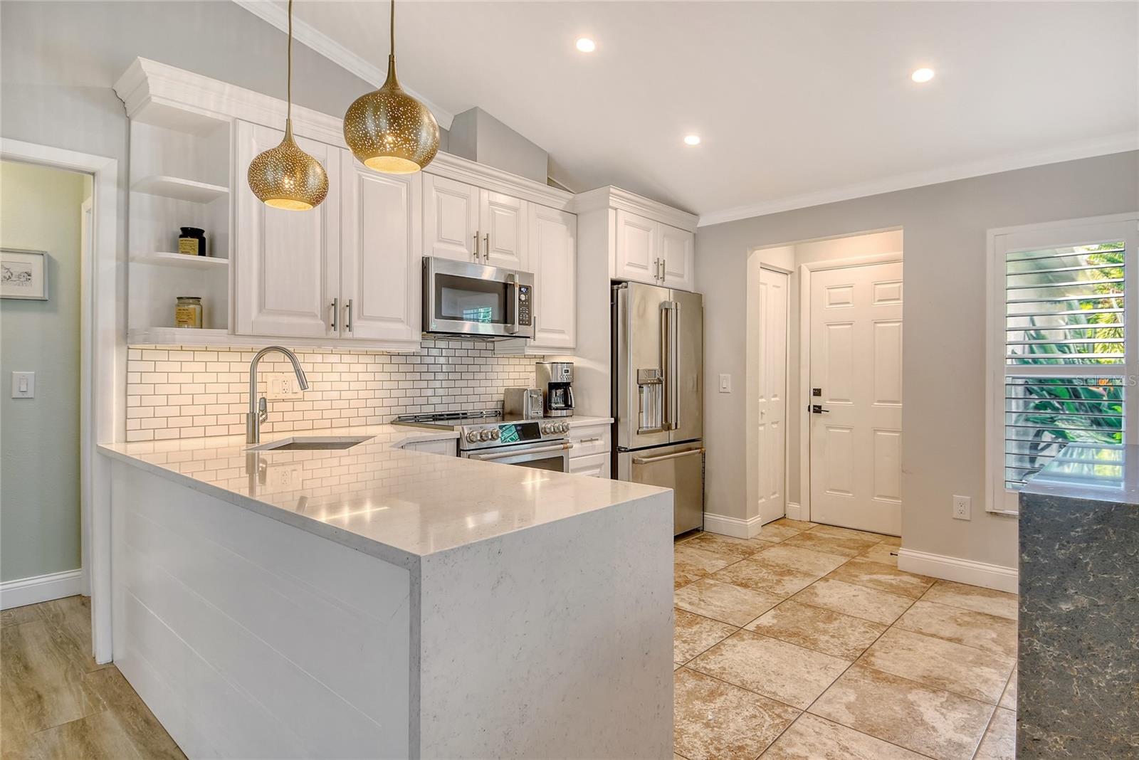 Image 12 of 30 For 6907 Easton Court