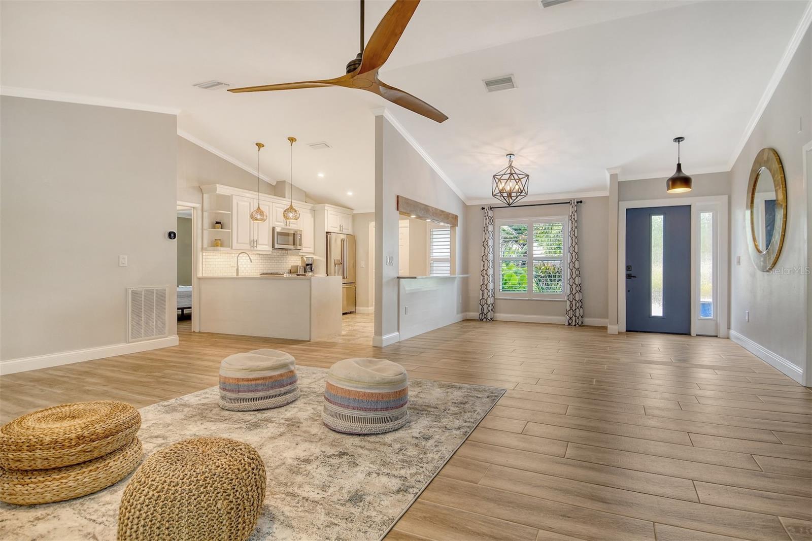 Image 14 of 30 For 6907 Easton Court