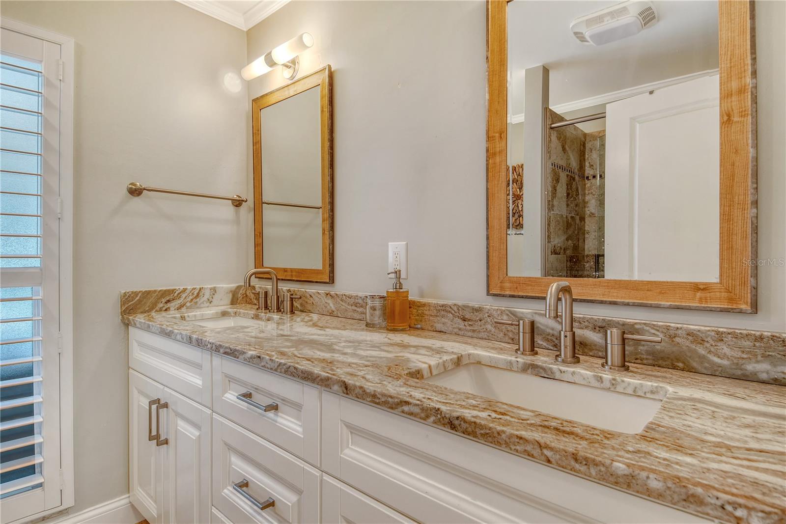 Image 8 of 30 For 6907 Easton Court