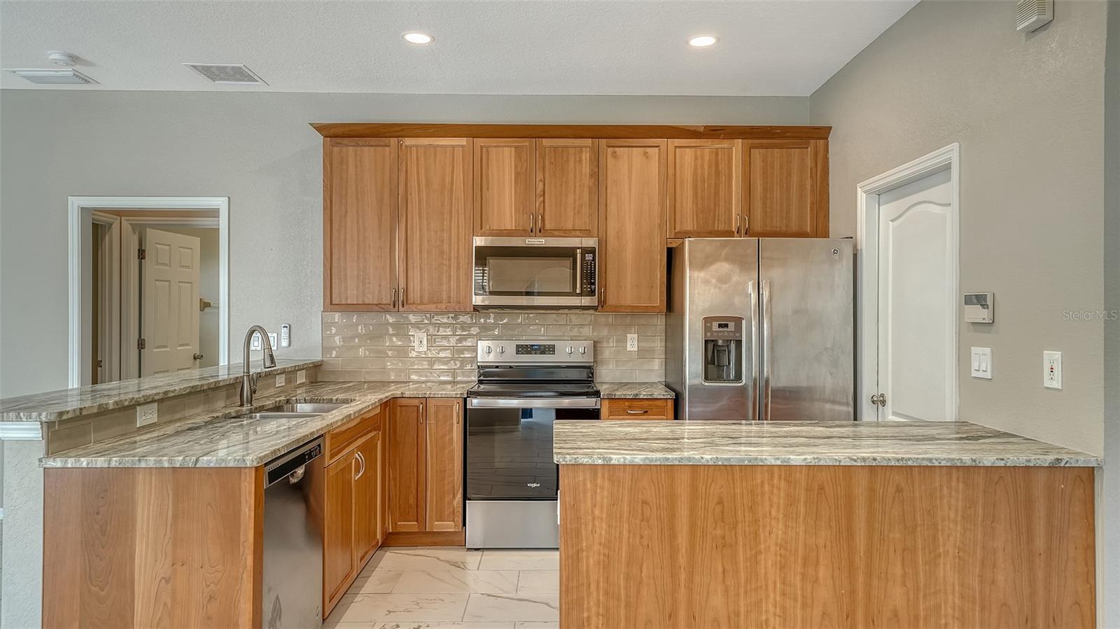 Image 10 of 36 For 4010 Green Tree Avenue